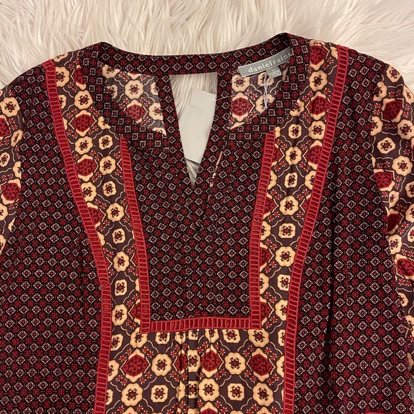 NWT | Daniel Rainn | Patterned blouse - Picture 3 of 13